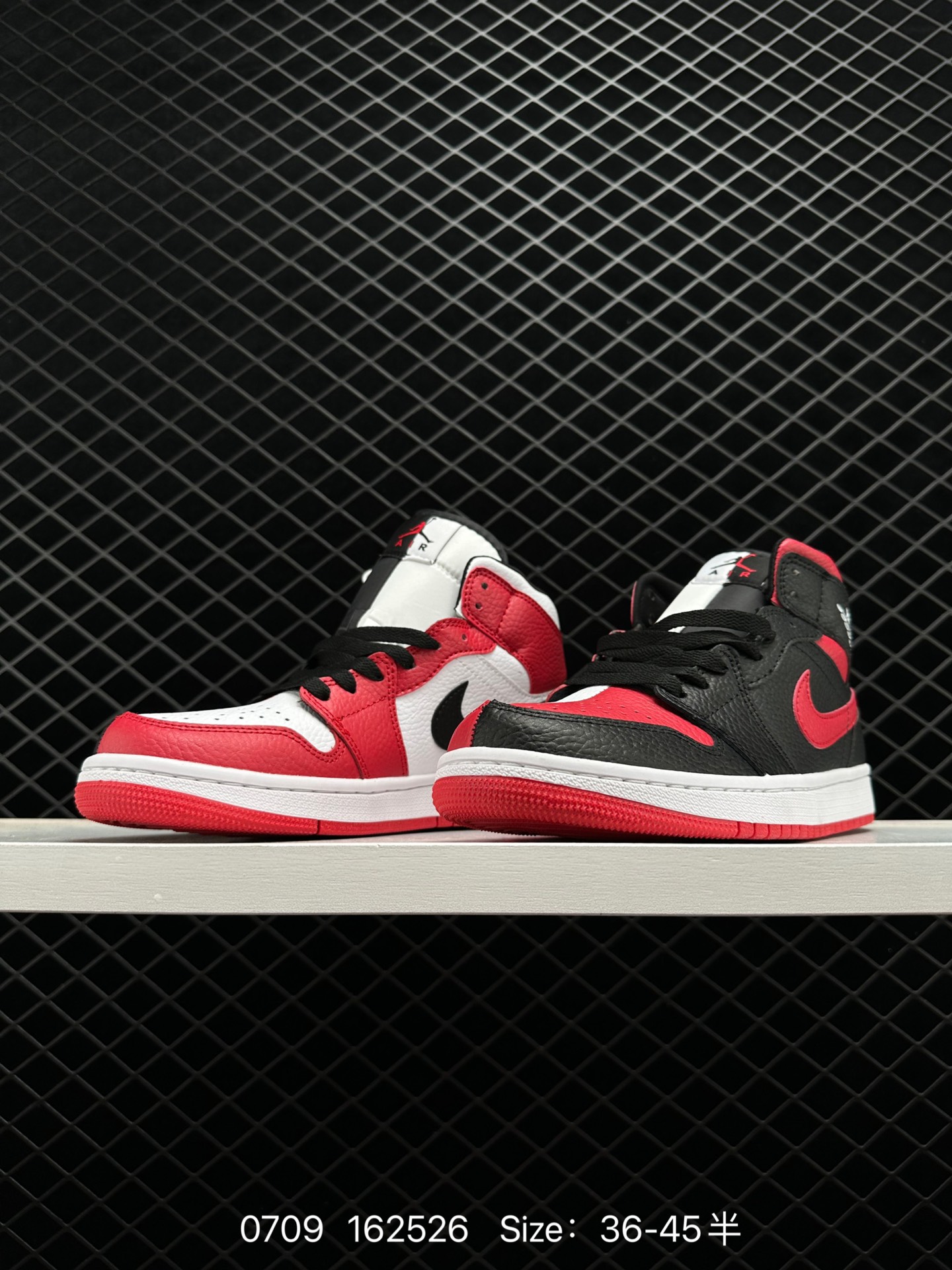 Nike Air Jordan 1 Low AJ1